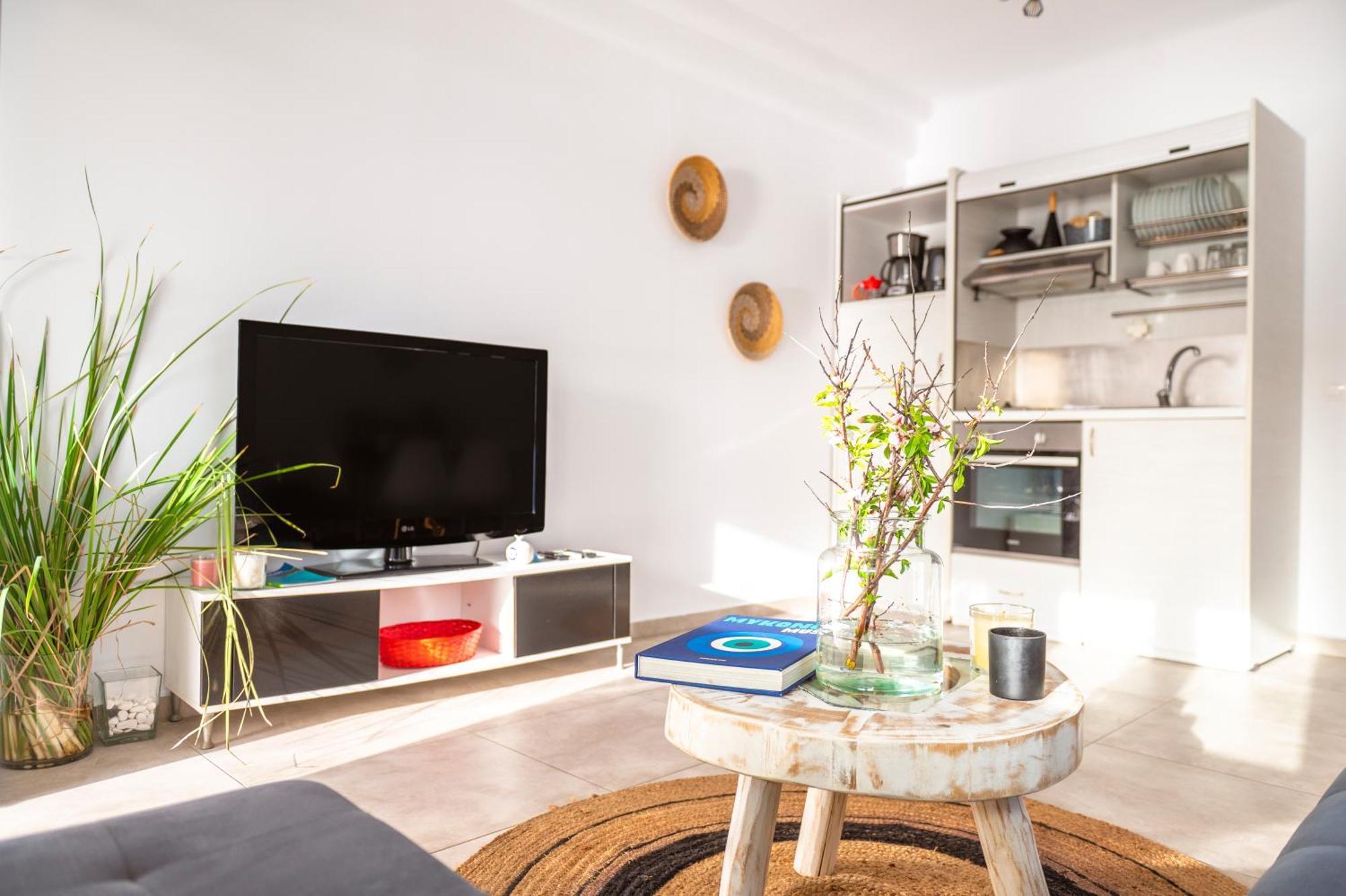 דירה Sunlight Ornos Suites, Private Hot Tub