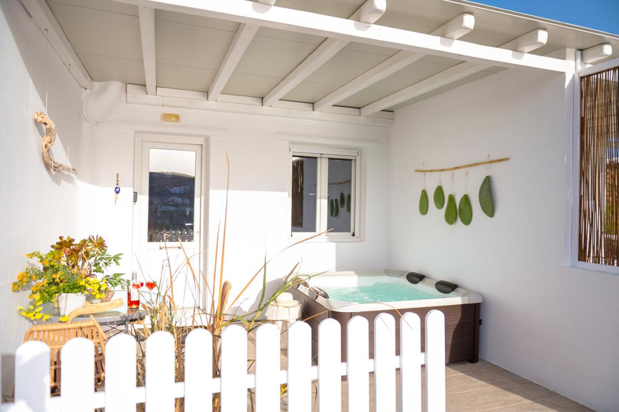 Apartment Sunlight Ornos Suites, Private Hot Tub *
